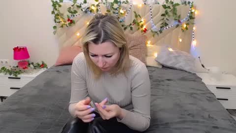 incredible_ariela online show from 02-27-25, 10:26