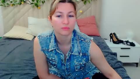 incredible_ariela online show from 04-23-26, 11:31