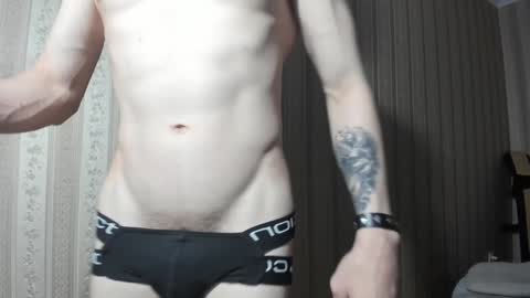 Snapshot of incredibleguy1 chatting on 12-22-24, 09:09 IncredibleGuy online show from 12-22-24, 09:09