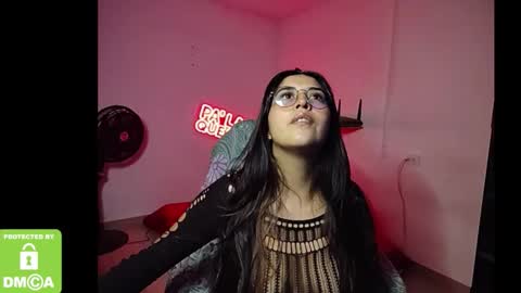 Snapshot of incubus2sucubus chatting on 11-24-25, 12:21 incubus2sucubus online show from 11-24-25, 12:21