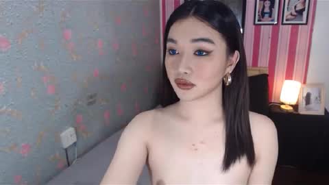 indestructabletrixie online show from 02-27-25, 07:47