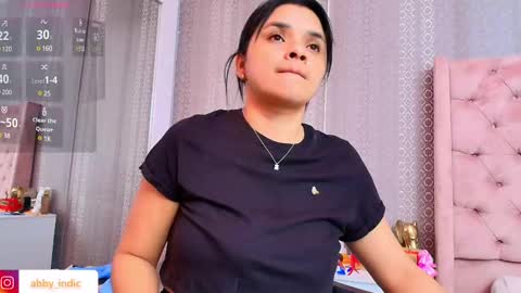 Snapshot of indi_catalina chatting on 02-16-25, 01:38 Indi Catalina online show from 02-16-25, 01:38