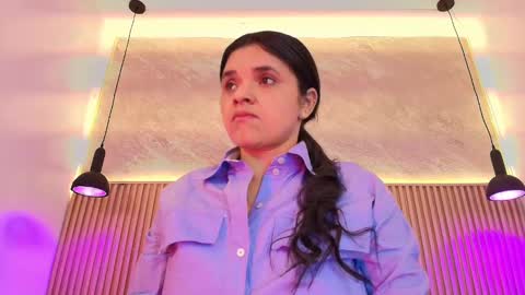 Snapshot of indi_catalina chatting on 10-03-25, 12:02 Indi Catalina online show from 10-03-25, 12:02