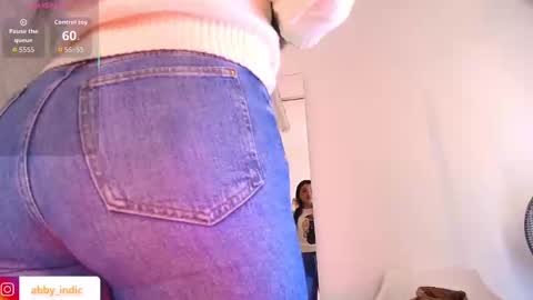 Snapshot of indi_catalina chatting on 10-18-25, 01:12 Indi Catalina online show from 10-18-25, 01:12