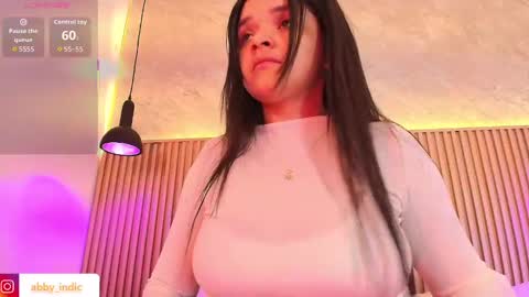 Snapshot of indi_catalina chatting on 10-19-25, 01:34 Indi Catalina online show from 10-19-25, 01:34