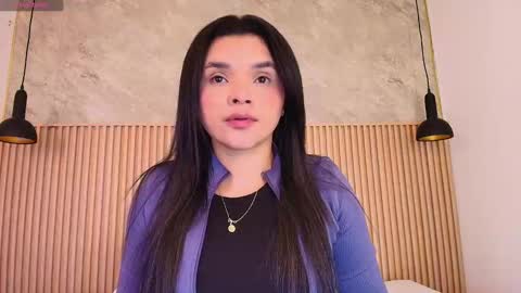 Snapshot of indi_catalina chatting on 10-23-25, 12:04 Indi Catalina online show from 10-23-25, 12:04