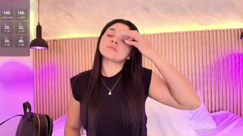 Snapshot of indi_catalina chatting on 11-17-25, 01:28 Indi Catalina online show from 11-17-25, 01:28