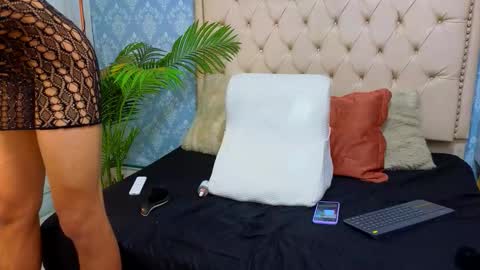 Snapshot of indi_rave chatting on 11-08-25, 03:07 INDI online show from 11-08-25, 03:07