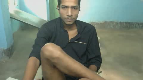Snapshot of indian_bengali_boy chatting on 11-12-25, 08:04 Suman Leo online show from 11-12-25, 08:04