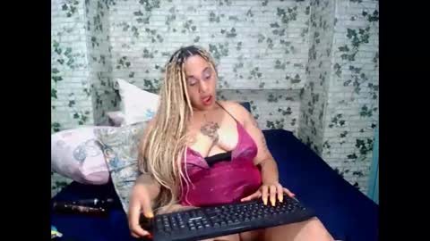 Candy cat online show from 12-20-25, 07:43