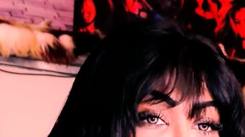 Snapshot of indian_dreamgirl chatting on 02-23-26, 01:25 Bella Ambrosia online show from 02-23-26, 01:25