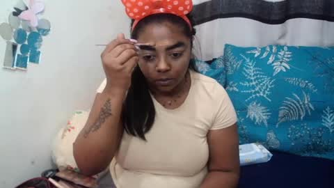 Snapshot of indian_firexx chatting on 06-24-26, 05:17 Tanya online show from 06-24-26, 05:17