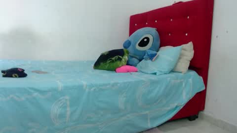 Snapshot of indian_horny_ chatting on 01-27-25, 02:24 Indian online show from 01-27-25, 02:24