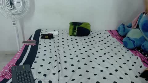 Snapshot of indian_horny_ chatting on 02-10-25, 06:45 Indian online show from 02-10-25, 06:45