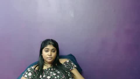 Snapshot of indian_rimmelx chatting on 02-05-25, 01:33 Melz online show from 02-05-25, 01:33