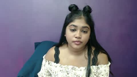 Snapshot of indian_rimmelx chatting on 02-09-25, 06:01 Melz online show from 02-09-25, 06:01