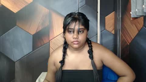 Snapshot of indian_rimmelx chatting on 10-07-25, 06:32 Melz online show from 10-07-25, 06:32