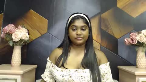 Snapshot of indian_rimmelx chatting on 10-10-25, 07:07 Melz online show from 10-10-25, 07:07