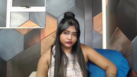 Snapshot of indian_rimmelx chatting on 10-23-25, 07:18 Melz online show from 10-23-25, 07:18