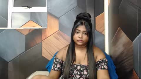 Snapshot of indian_rimmelx chatting on 11-05-25, 06:35 Melz online show from 11-05-25, 06:35
