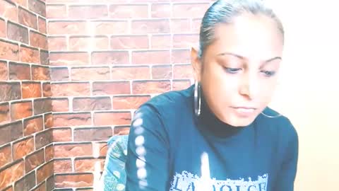 Snapshot of indian_spice_girl chatting on 05-17-26, 07:50 indian_spice_girl online show from 05-17-26, 07:50