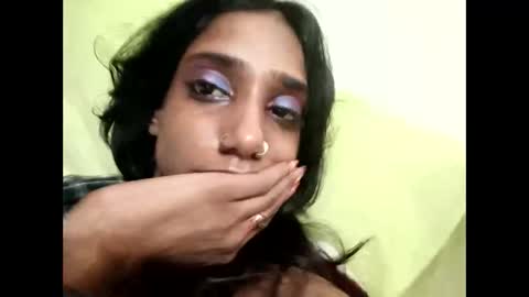 Snapshot of indian_succubus chatting on 10-27-25, 12:04 Perky baby online show from 10-27-25, 12:04