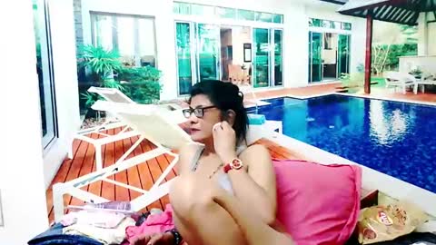 Femiez online show from 12-30-24, 12:42