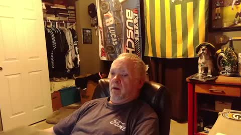 Papa online show from 09-22-25, 10:50