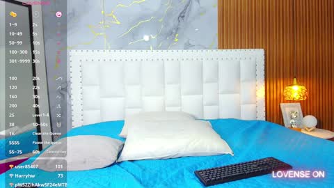 Snapshot of indiancutiie chatting on 01-30-25, 01:22 LITTLE AINHOA  online show from 01-30-25, 01:22