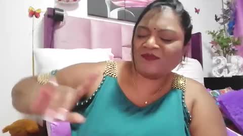 indiandelia online show from 02-24-25, 06:47