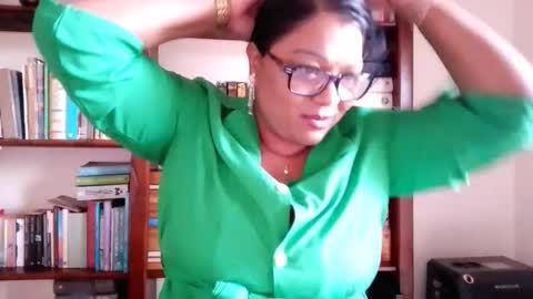 indiandelia online show from 09-09-25, 02:16