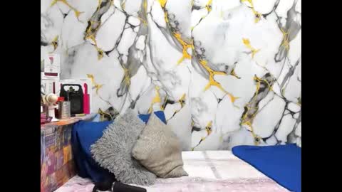 Lia online show from 06-10-26, 12:11