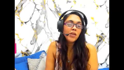 Lia online show from 06-11-26, 09:40