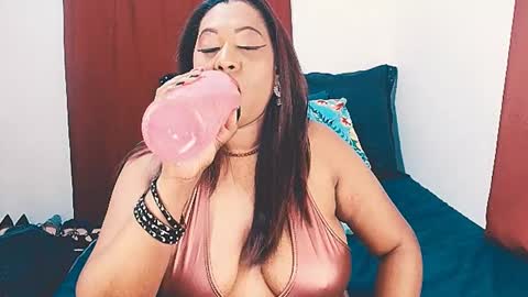 Snapshot of indianlust69 chatting on 02-20-25, 09:20 Amy online show from 02-20-25, 09:20