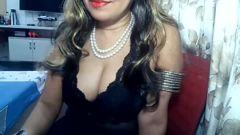 Radha online show from 01-25-25, 05:51