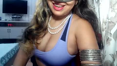 Radha online show from 01-31-25, 06:36