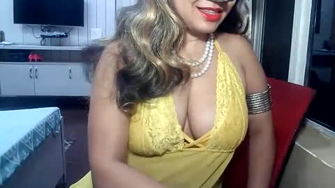 Radha online show from 02-13-25, 05:33