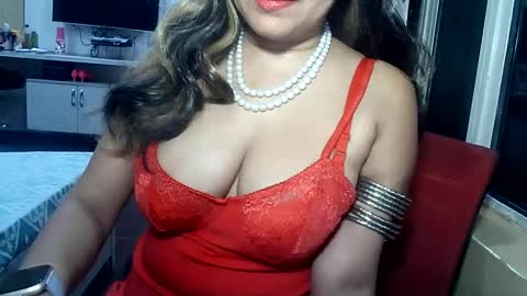 Radha online show from 02-14-25, 07:23