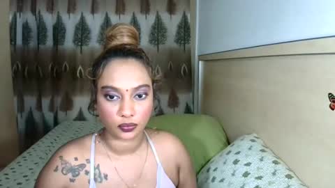 Snapshot of indiansecretlove20 chatting on 12-03-24, 08:06 goddess online show from 12-03-24, 08:06