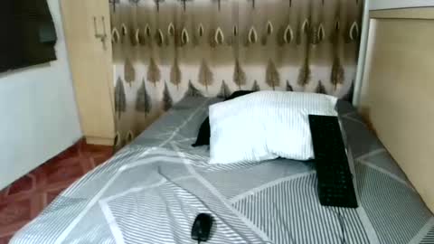 Snapshot of indiansecretlove20 chatting on 02-19-25, 12:14 goddess online show from 02-19-25, 12:14