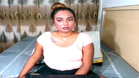 Snapshot of indiansecretlove20 chatting on 03-06-25, 06:05 goddess online show from 03-06-25, 06:05