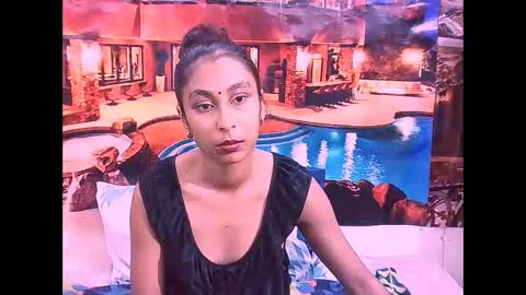 indiansexybutt4u2luv online show from 04-21-26, 05:47