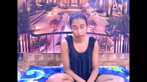 indiansexybutt4u2luv online show from 04-23-26, 12:29