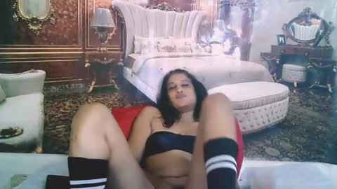 Snapshot of indiansexysmyle chatting on 01-08-26, 02:03 Azi online show from 01-08-26, 02:03