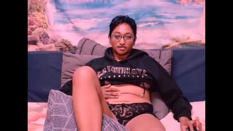 Shreya online show from 12-13-24, 05:54