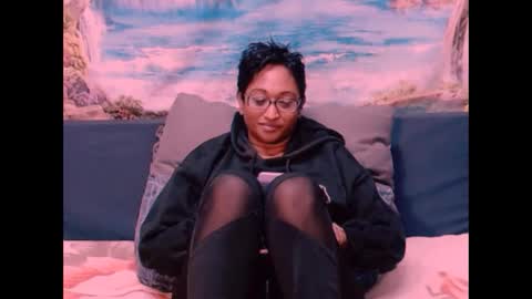 Shreya online show from 12-14-24, 02:45