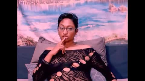 Shreya online show from 12-17-24, 09:05