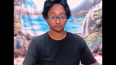 Shreya online show from 03-03-25, 01:42