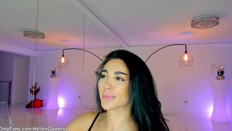 Snapshot of indiansweety chatting on 12-10-24, 11:54 Hellen online show from 12-10-24, 11:54