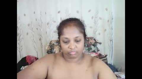 Snapshot of indiantasha chatting on 05-08-26, 07:03 indiantasha online show from 05-08-26, 07:03